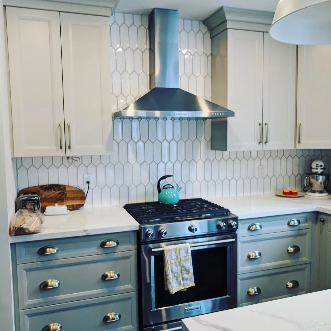 Kitchen Backsplash project photo 1