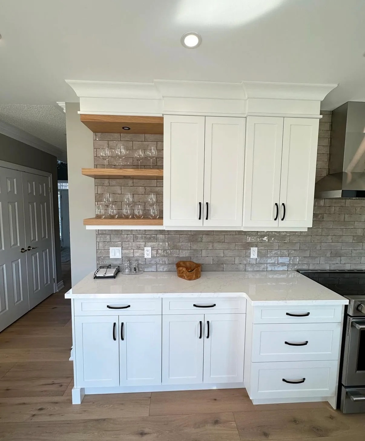 Kitchen Backsplash project photo 3